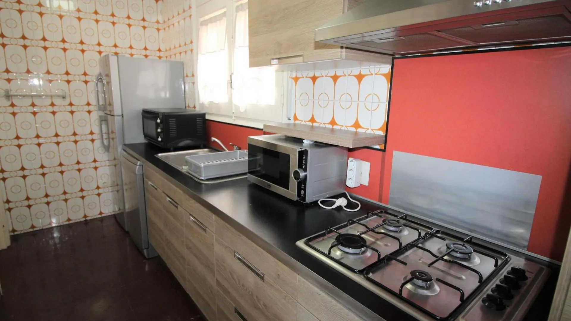 A Recer - Apartamento Acogedor, Tranquilo Y Bien Situado, A Tan Solo 100 M. De La Playa. - Es-228-142 Llanca Spain