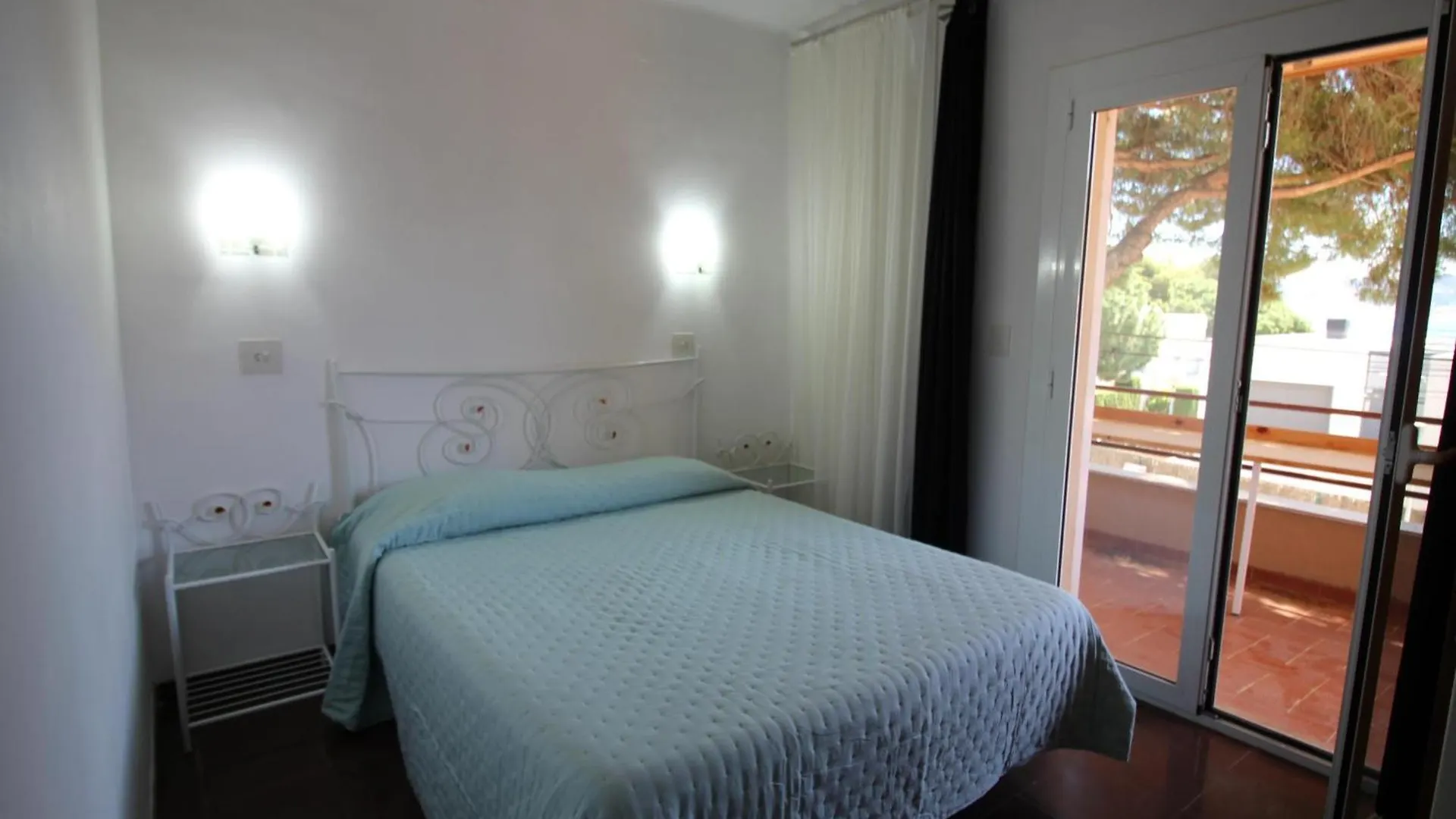 Apartment A Recer - Apartamento Acogedor, Tranquilo Y Bien Situado, A Tan Solo 100 M. De La Playa. - Es-228-142 Llanca